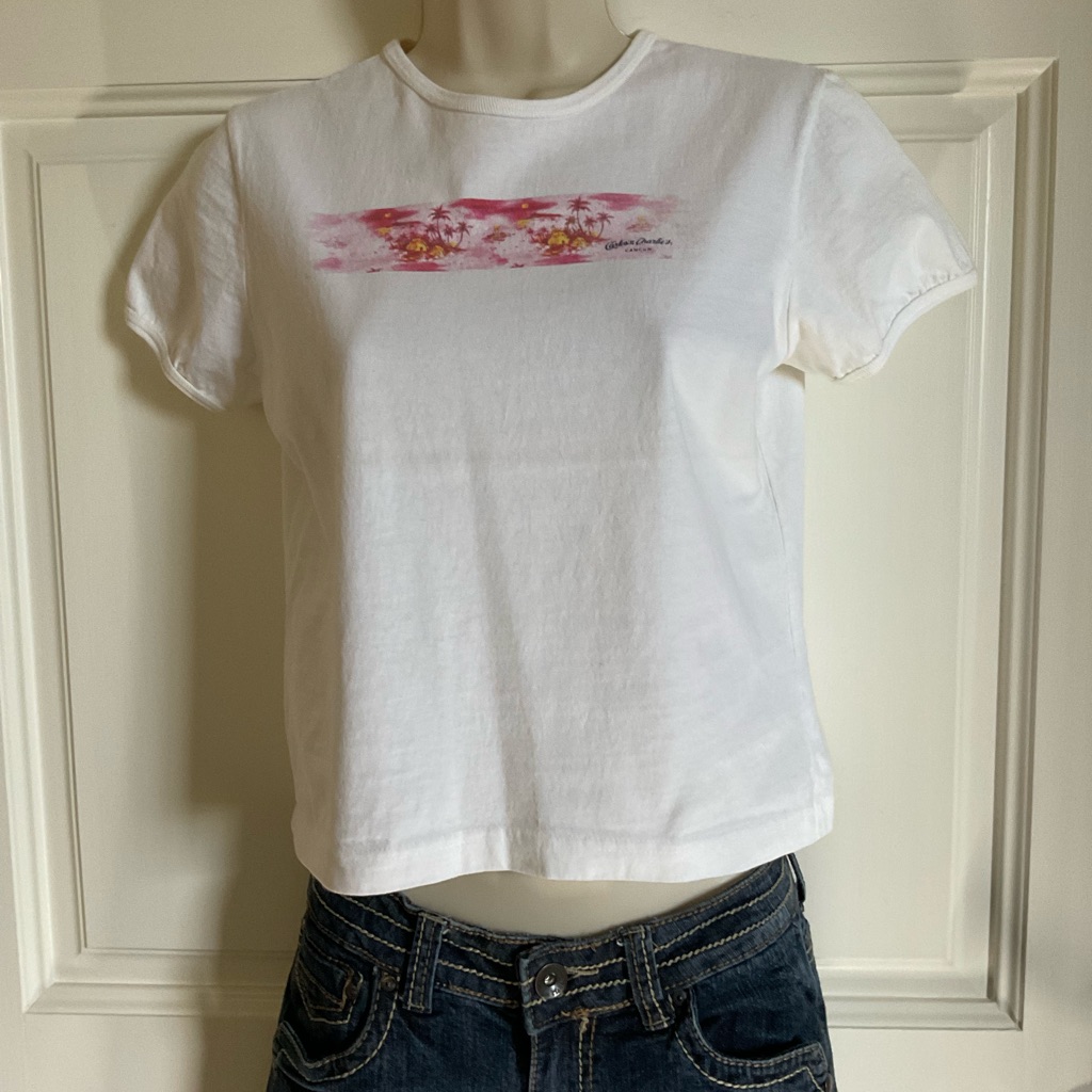 Women’s White Vintage Carlos N’ Charlie’s Cancun T-Shirt Med Runs Small. Nwot